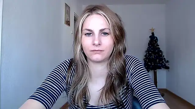 Snapshot of DagmarieFlirt chatting on December 27, 2024, 10:55 am DagmarieFlirt online show from December 27, 2024, 10:55 am