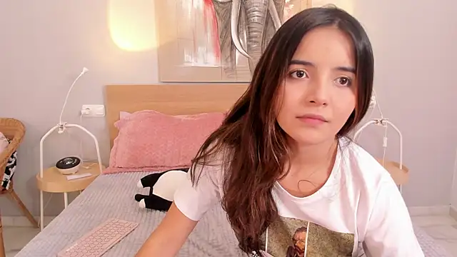 Snapshot of Raychell_Black chatting on February 20, 2025, 4:57 pm Raychell Black online show from February 20, 2025, 4:57 pm