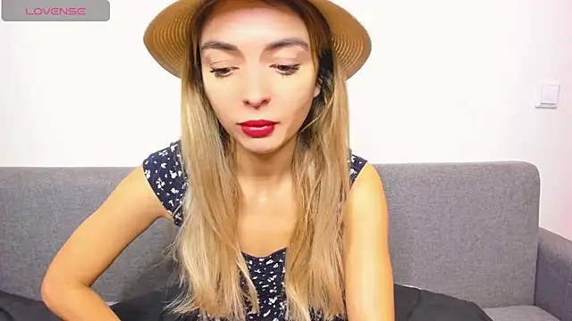 Snapshot of _ellen_meow_ chatting on December 15, 2024, 6:40 am ellen meow online show from December 15, 2024, 6:40 am