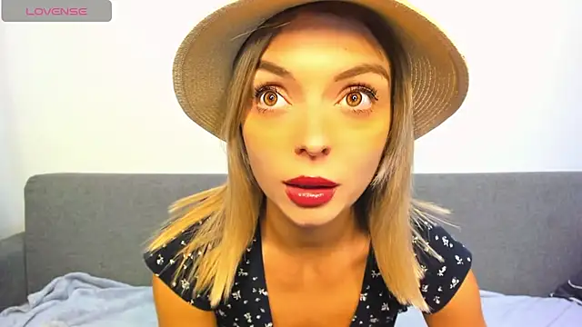 Snapshot of _ellen_meow_ chatting on October 20, 2025, 10:10 pm ellen meow online show from October 20, 2025, 10:10 pm