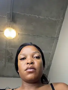 Snapshot of slimcateee chatting on February 20, 2026, 5:48 am slimcateee online show from February 20, 2026, 5:48 am