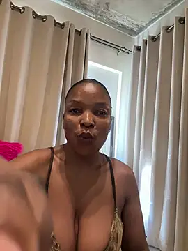 slimcateee online show from May 13, 2026, 9:06 am