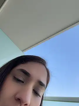 Snapshot of CuteeRose chatting on July 22, 2026, 12:30 pm CuteeRose online show from July 22, 2026, 12:30 pm