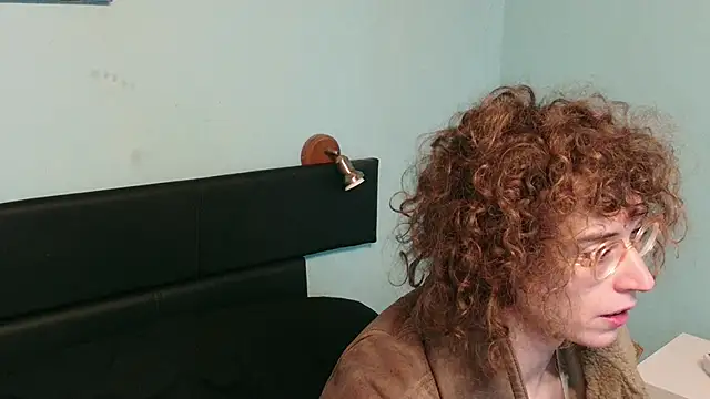 Prxscillia Tx online show from November 15, 2025, 7:38 am