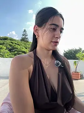 ZarahEvans online show from November 7, 2025, 8:20 pm