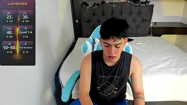 Snapshot of Franco_Rizzo_ chatting on December 5, 2024, 8:11 pm Franco Rizzo  online show from December 5, 2024, 8:11 pm