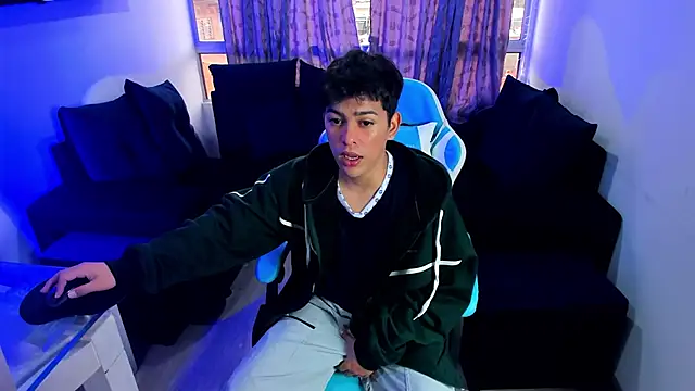 Snapshot of Franco_Rizzo_ chatting on January 11, 2025, 10:18 pm Franco Rizzo  online show from January 11, 2025, 10:18 pm