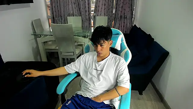 Snapshot of Franco_Rizzo_ chatting on February 6, 2025, 10:32 pm Franco Rizzo  online show from February 6, 2025, 10:32 pm