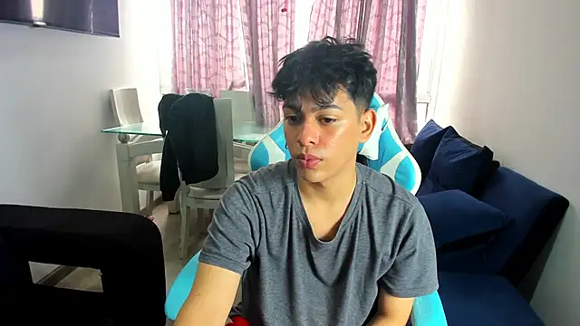 Snapshot of Franco_Rizzo_ chatting on February 8, 2025, 7:49 pm Franco Rizzo  online show from February 8, 2025, 7:49 pm