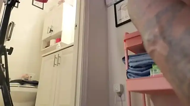 VixenCapri online show from March 22, 2026, 6:22 pm