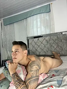 Snapshot of Muscle_King_Cum chatting on January 22, 2025, 3:51 pm Muscle King Cum online show from January 22, 2025, 3:51 pm