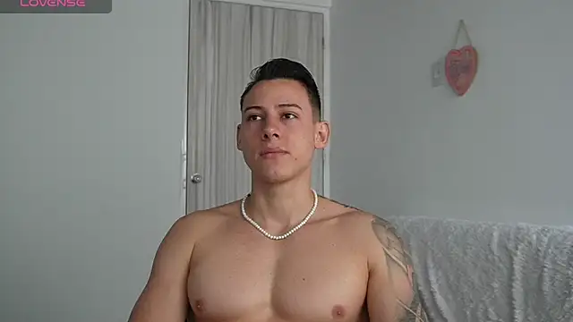 Snapshot of Muscle_King_Cum chatting on May 25, 2026, 1:50 pm Muscle King Cum online show from May 25, 2026, 1:50 pm