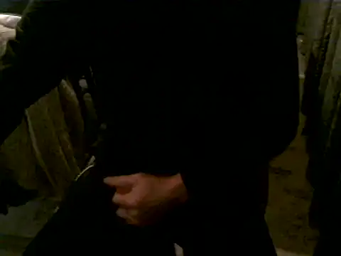 Snapshot of hornyman18cm39 chatting on January 5, 2025, 11:37 am hornyman18cm39 online show from January 5, 2025, 11:37 am