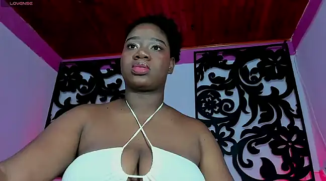 Snapshot of tanisha_bigboobs chatting on December 7, 2024, 7:54 pm tanisha bigboobs online show from December 7, 2024, 7:54 pm