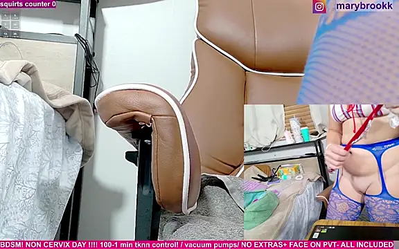 Snapshot of MaryBrook1 chatting on May 29, 2026, 1:31 pm MaryBrook1 online show from May 29, 2026, 1:31 pm