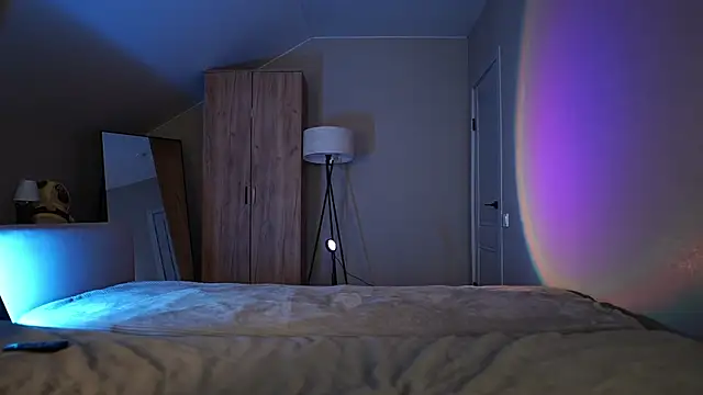 VikkiLustfull online show from November 19, 2025, 12:16 pm