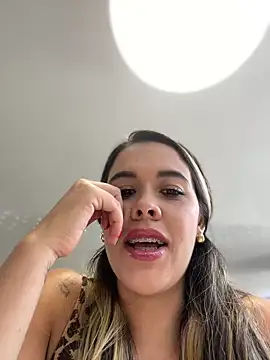 Emilia Bakerr online show from December 15, 2024, 6:26 pm