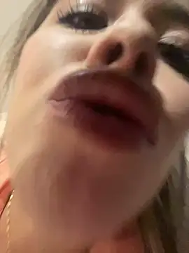 Emilia Bakerr online show from February 5, 2025, 6:26 pm