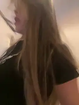 Emilia Bakerr online show from March 6, 2025, 6:16 pm