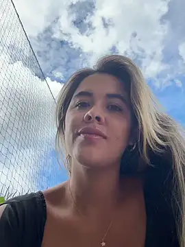 Emilia Bakerr online show from May 13, 2026, 7:55 pm