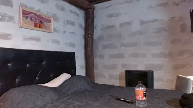 Snapshot of nenamalanenamala chatting on April 3, 2026, 2:20 am nenamalanenamala online show from April 3, 2026, 2:20 am