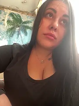 DaisyStreet online show from October 30, 2025, 9:44 am