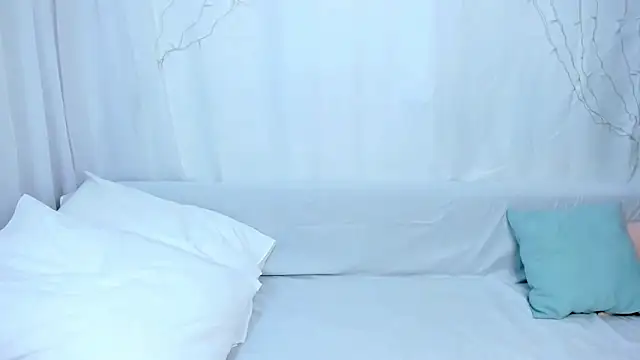 Lily Daviss online show from March 27, 2026, 3:01 am