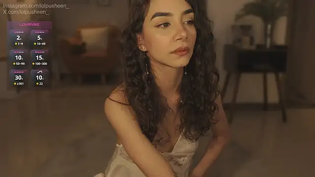 JulietteDee online show from July 1, 2026, 9:36 pm