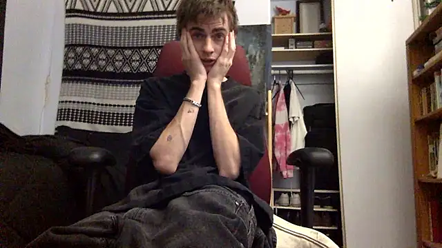 Snapshot of spicylaboi chatting on January 8, 2026, 5:43 am spicylaboi online show from January 8, 2026, 5:43 am