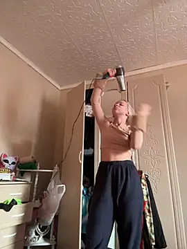 LikaCat online show from February 8, 2025, 4:14 am