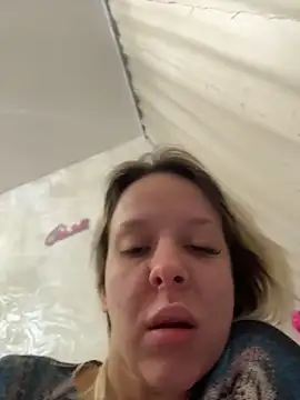 LikaCat online show from February 11, 2026, 4:17 am