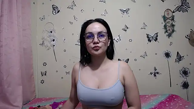 Snapshot of Nicolle-sky chatting on May 9, 2026, 8:30 am Nicolle-sky online show from May 9, 2026, 8:30 am