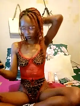 Snapshot of khanyaTheeLyt chatting on November 14, 2025, 10:40 pm khanyaTheeLyt online show from November 14, 2025, 10:40 pm