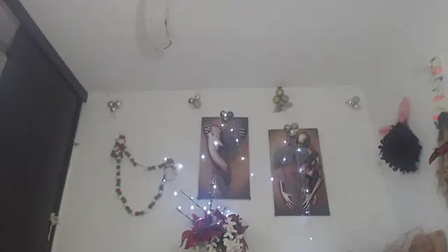 Snapshot of bardotbigcockts chatting on December 23, 2024, 11:57 am bardotbigcockts online show from December 23, 2024, 11:57 am