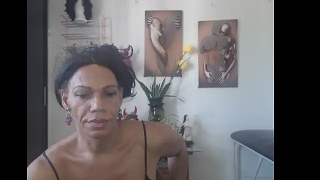 Snapshot of bardotbigcockts chatting on February 7, 2025, 2:58 pm bardotbigcockts online show from February 7, 2025, 2:58 pm