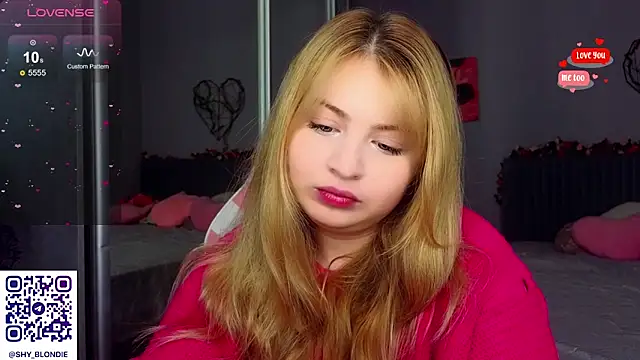 Snapshot of shy_blondiee chatting on January 31, 2025, 10:52 pm shy blondiee online show from January 31, 2025, 10:52 pm