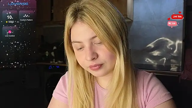shy blondiee online show from April 30, 2026, 9:30 pm