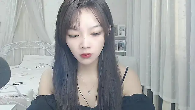 Jenny-Z online show from September 18, 2025, 2:13 am
