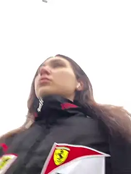 QuitieLia online show from January 12, 2025, 8:25 am