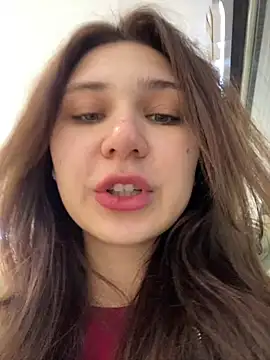 QuitieLia online show from January 17, 2025, 8:13 am