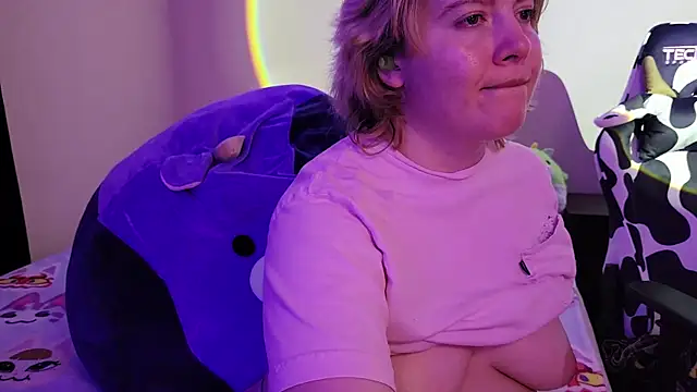 InternetFairy XO online show from January 31, 2025, 12:18 pm