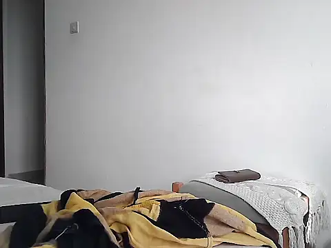 Snapshot of petiteebony_81 chatting on March 13, 2026, 5:36 am petiteebony 81 online show from March 13, 2026, 5:36 am