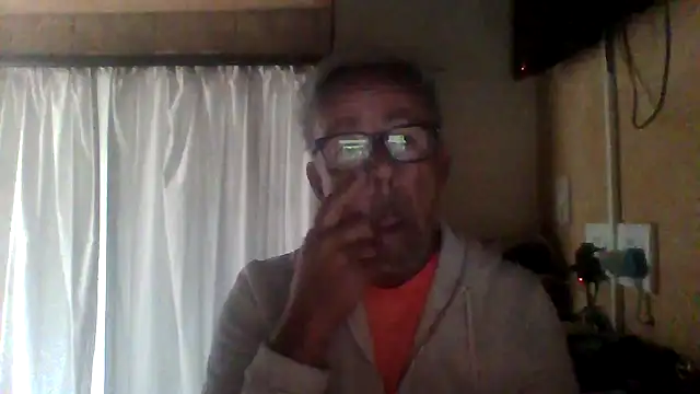 tuggy59 online show from October 4, 2025, 5:16 am