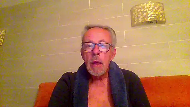 tuggy59 online show from November 28, 2025, 3:09 am