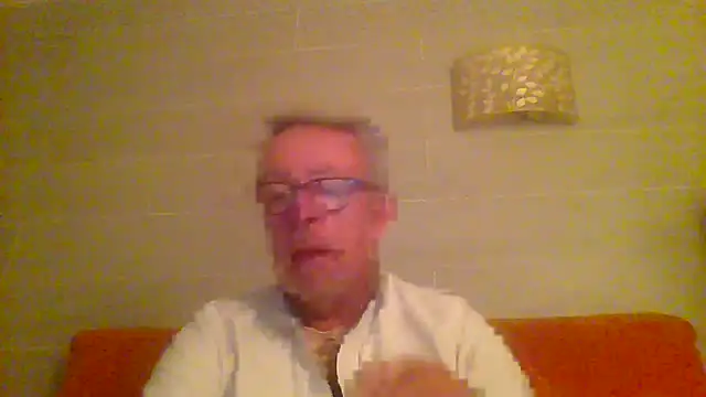 tuggy59 online show from March 26, 2026, 5:35 am