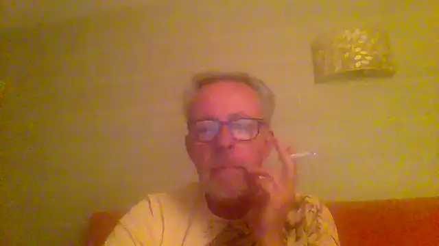 tuggy59 online show from May 17, 2026, 4:32 am