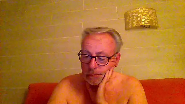 tuggy59 online show from May 22, 2026, 4:08 am