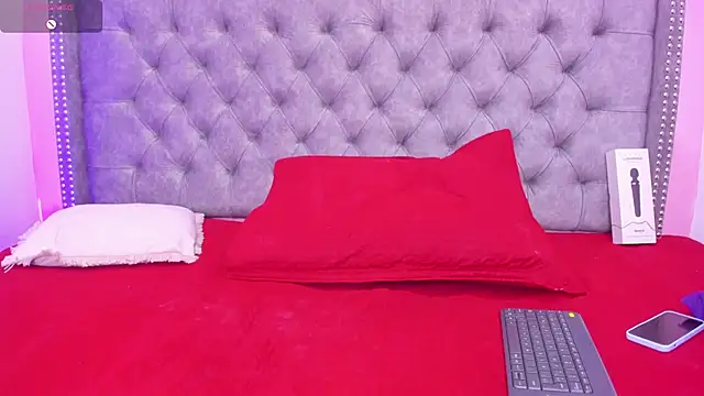 Sofia Girl  online show from October 26, 2025, 8:09 am