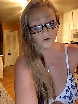 Snapshot of Southern_Bella chatting on December 5, 2024, 12:22 pm Southern Bella online show from December 5, 2024, 12:22 pm