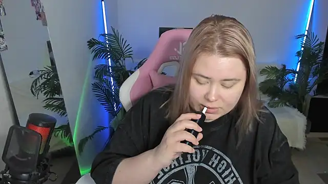 Akemi BBW online show from March 1, 2025, 8:53 pm